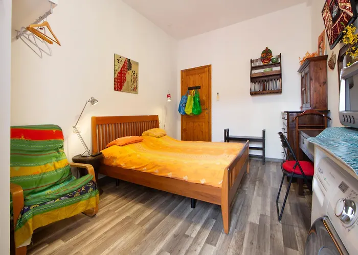 Corner Bed and breakfast 3*